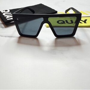 🆕 QUAY Australia | "HINDSIGHT" Unisex Sunglasses!
